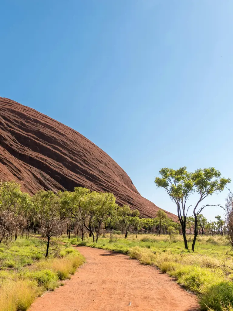 Mit dem 4x4 Geländefahrzeug das Rote Zentrum Australiens entdecken